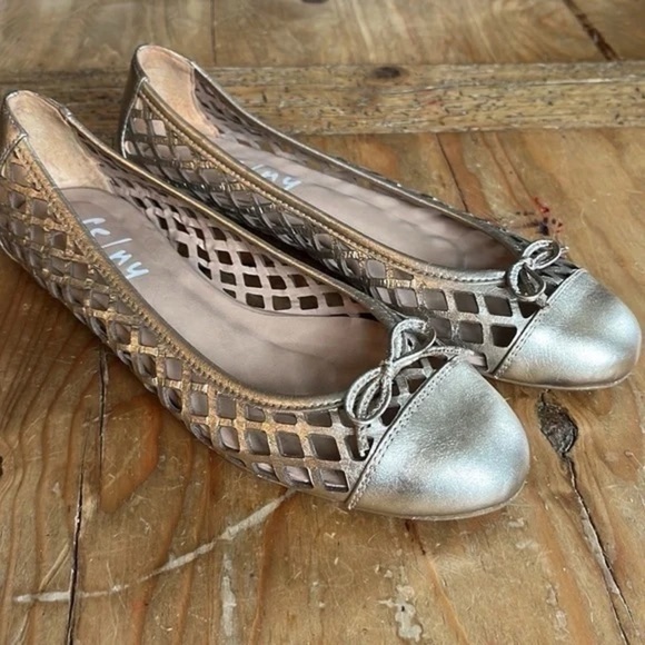 FS/NY French Sole New York Lattice Cap Toe Leather Ballet Flats 6 - Picture 4 of 9